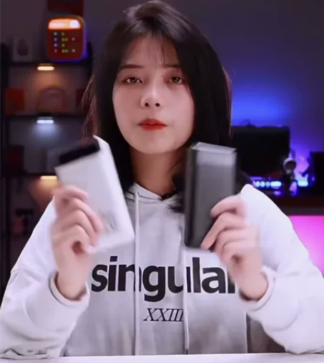 品胜充电宝20000毫安超大容量共享自带四...