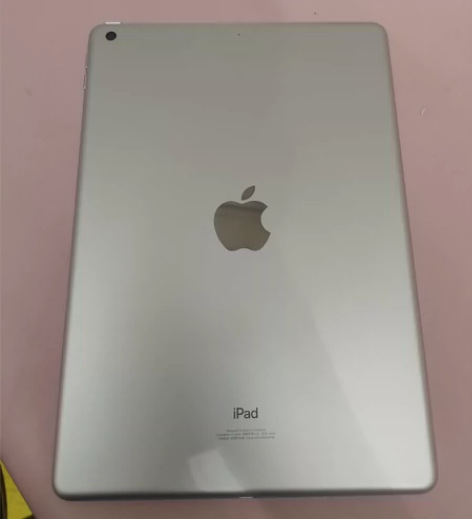 出一个闲置ipad2019 128g 国行...