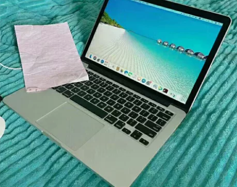 出售本人女生自用21年买的i9顶配苹果笔记...