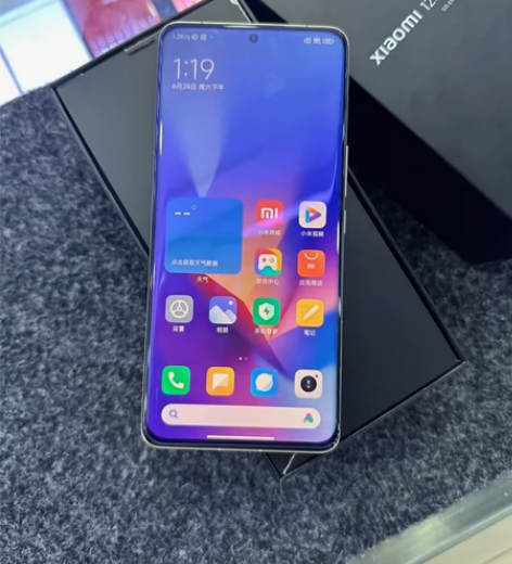 新到小米12S Ultra冷杉绿，成色99...
