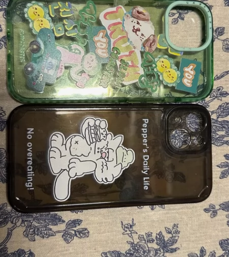 出苹果13手机壳共14个?两张全新的钢化膜...