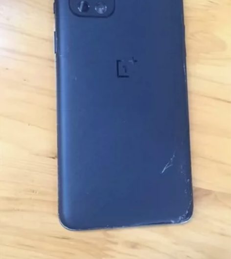 出一台一加9pro 12+256，伊拉克成...