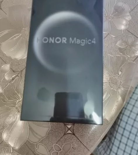 出全新 华为荣耀magic4 内存8+25...