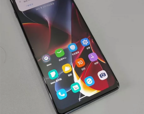 摩托罗拉moto edge S30 骁龙8...