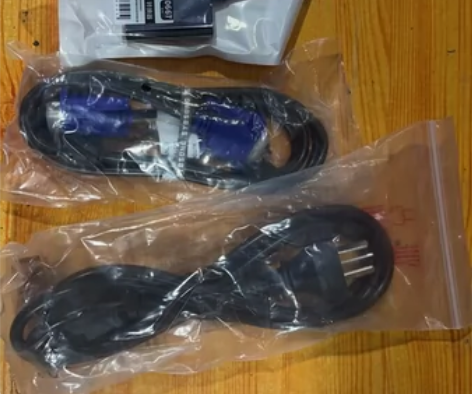 vga转接头hdmi，vga转pb，电源线...