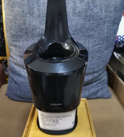 飞利浦剃须刀高效智能清洗底座清洁桶型号（J...