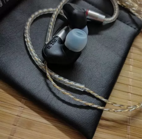 森海塞尔ie200，箱说全，5月19日换货...