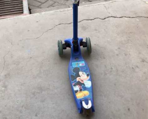 迪士尼 儿童折叠滑板车 感兴趣的话点“我想...