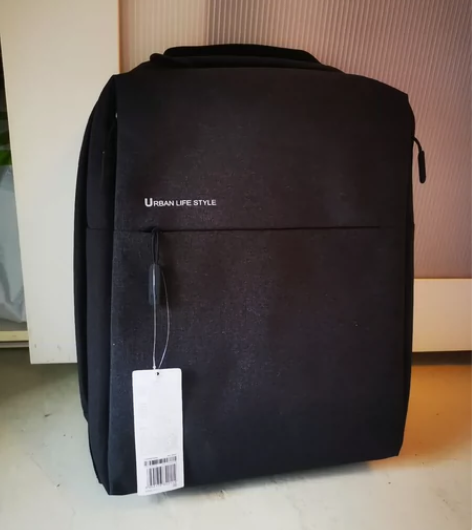 全新未拆封 小米双肩电脑包 感兴趣的话点“...