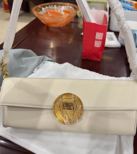 peco易拉罐法棍包腋下包手拿包 全新未背...