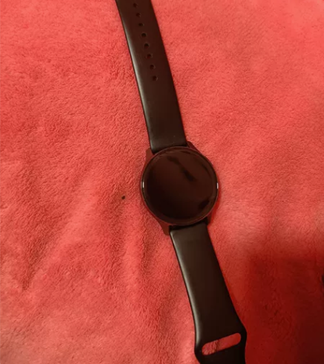 一加手表正品 便宜出 感兴趣的话点“我想要...