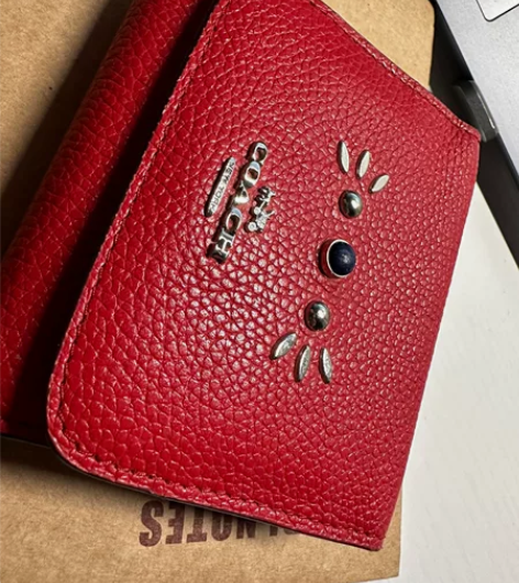 coach 女士钱包 虎年买的特别款 有使...