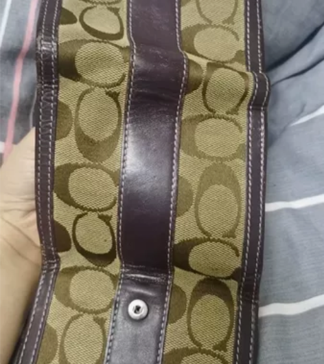 coach钱包 闲置二手新旧如图，有使用痕...