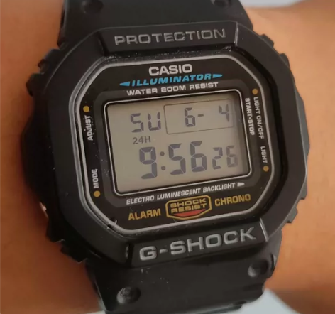 卡西欧DW5600E，成色如图，20年购入...