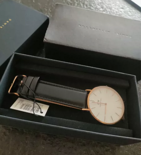 全新DW手表，未拆封，闲置中，喜欢的来 感...