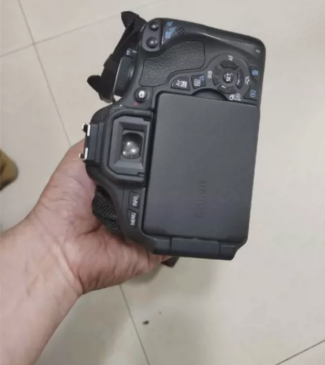 型号佳能相机EOS600D处理价1900元...
