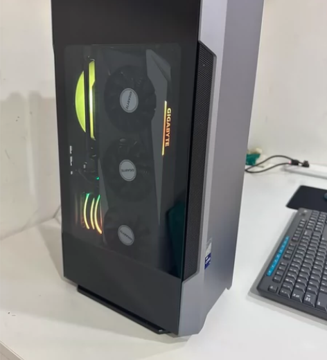 高配置游戏设计电脑。机械师，创物者X，处理...