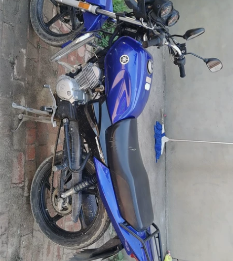 国三雅马哈天机   车况嘎嘎版油箱瑕疵 代...