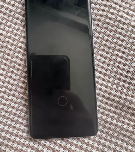 魅族18 8?128 边框细微划痕 一处磕...