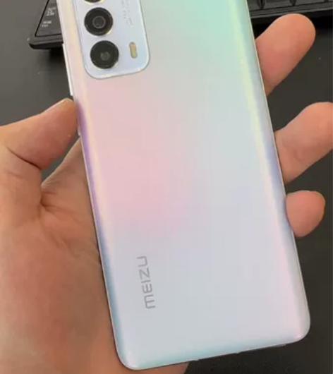 ?魅族18s8?128带原装充电器，不讲价...