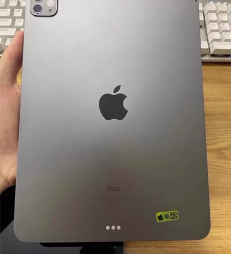 笔和平板打包出 iPad2020 靓机 8...