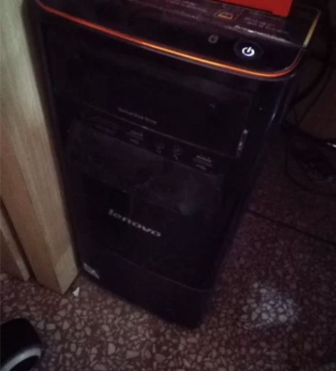 联想台式电脑主机+联想显示屏，能看电影适合...