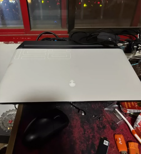 戴尔外星人，巨无霸游戏本，a51m，17寸...