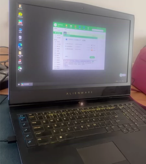 外星人17R5、配置有图！i八代i9！或者...