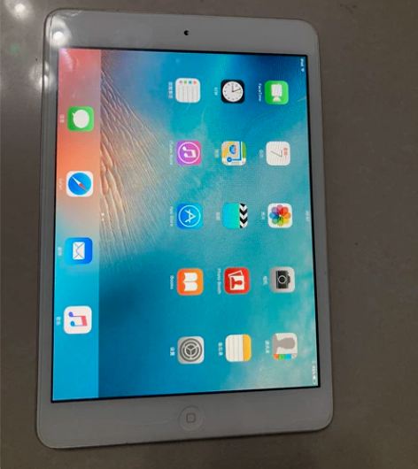 正品国行苹果iPad ，屏幕，四角，无划痕...