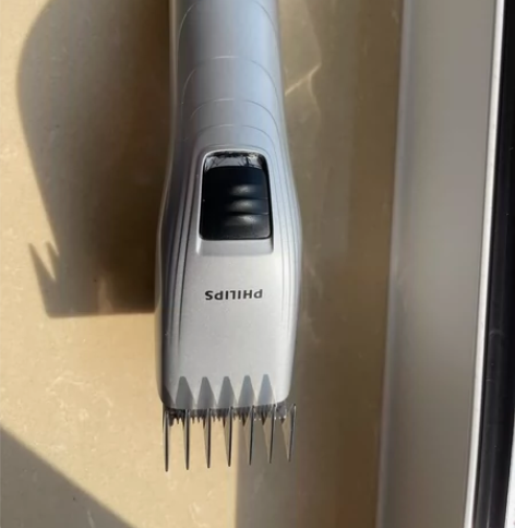 飞利浦电动理发器 长期不用电池饿死了，有能...