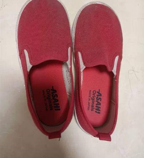 儿童布鞋，日本的，asahi品牌的。19码...