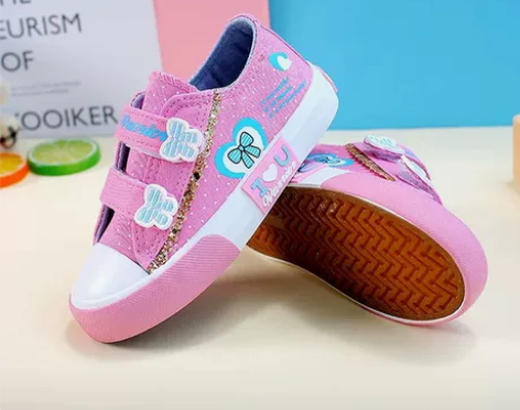 回力儿童帆布鞋，粉色28码 29码，29元...