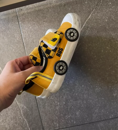 巴拉巴拉儿童帆布鞋黄色赛车款26码 男童鞋...