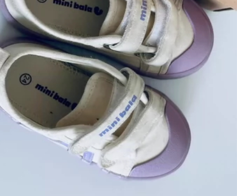 迷你巴拉巴拉帆布鞋适合脚长140 感兴趣的...