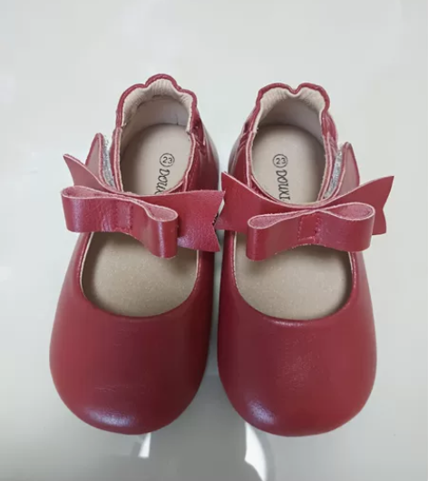 逗逗定制逗小轩女童真皮皮鞋软底女宝宝公主鞋...