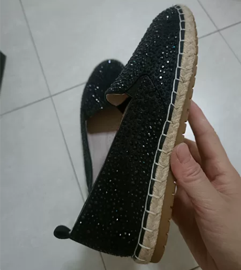 热风带钻平底休闲鞋，34码，全新，便宜出 ...