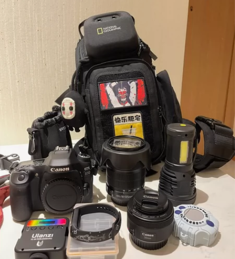 出佳能80D，18-135镜头，小痰盂三代...