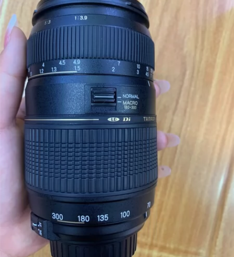 尼康70-3003外观成色95新 实物图拍...