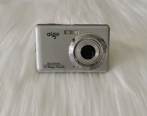 爱国者V1018，1000万像素三倍光学变...