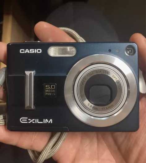 卡西欧z55 成色如图，功能正常配件原装底...