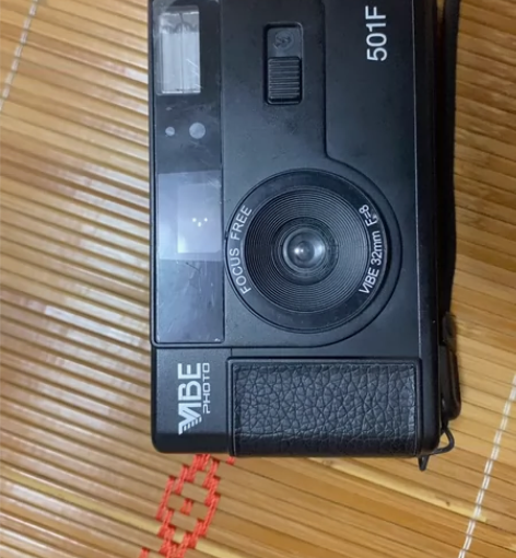 德国Vibe胶片相机，不记得还有用没，便宜...