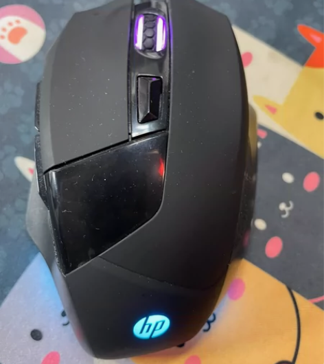 惠普鼠标五月七号买的[捂脸哭]太轻了（苹果...