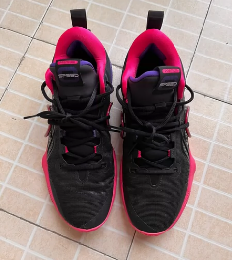 李宁闪击8premium 9成新无开胶穿了...