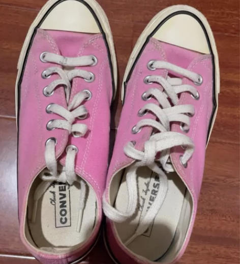 匡威开口笑实体店购入 原价479 现在10...