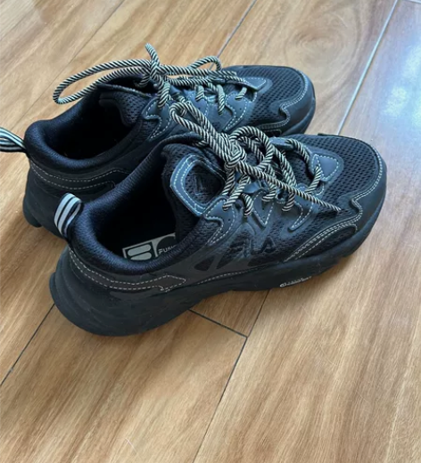 FILA女鞋 36码 万达专柜买的 有原盒...