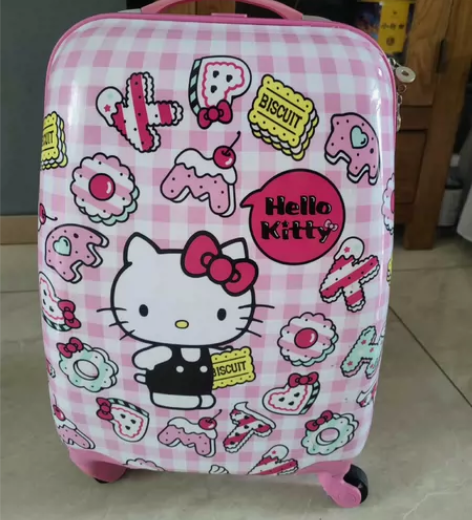 Hello kitty儿童旅行箱，非常可爱...