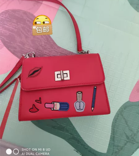 不莱玫小包，额外还有一条包带 感兴趣的话点...