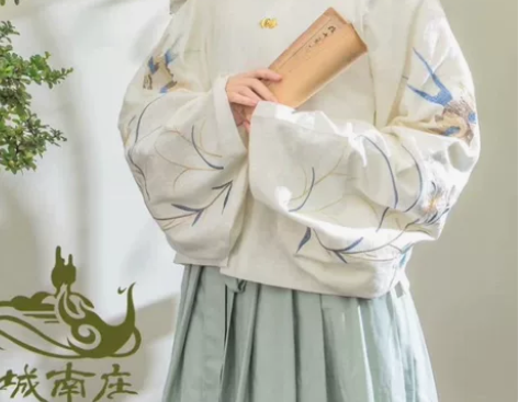 都城南庄 秋趣 明制汉服袄裙 提花棉竖领短...