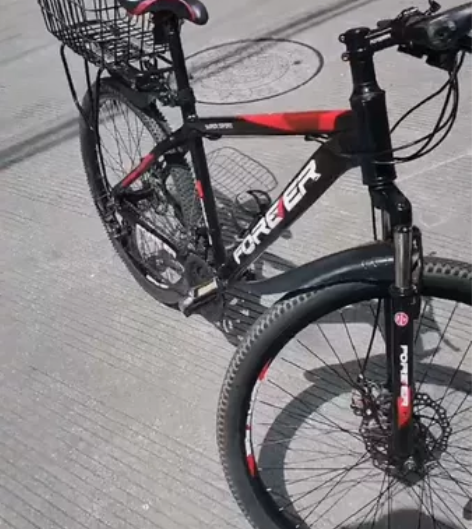 山地自行车 26寸前减震双碟刹变速车带篮子...