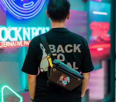 全新!Divoom点音像素斜挎机能包潮邮差...